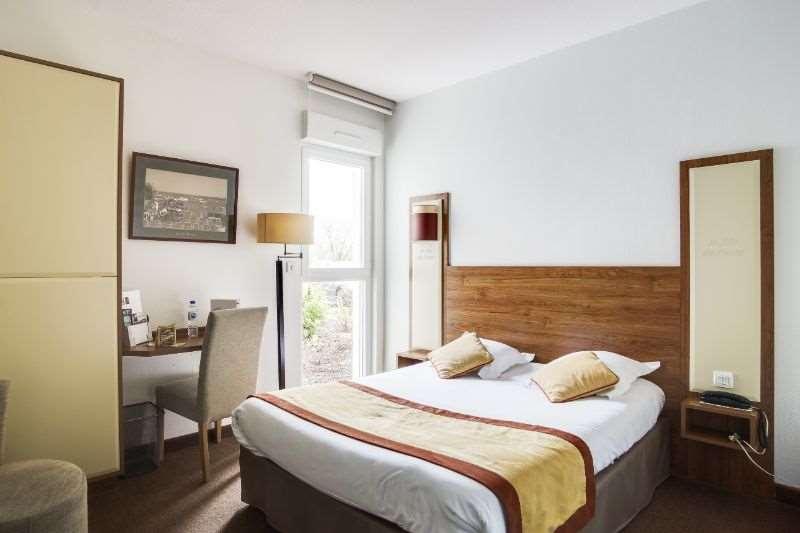 Brit Hotel De La Cote Des Havres Lessay Habitación foto