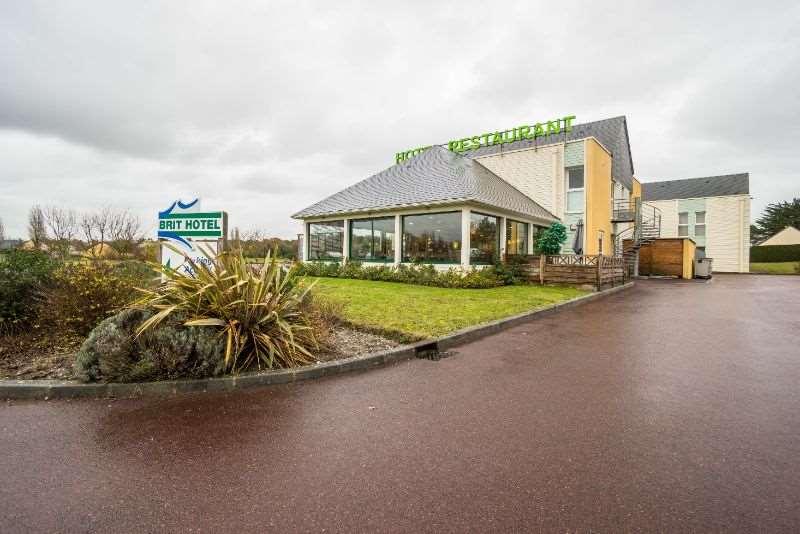 Brit Hotel De La Cote Des Havres Lessay Exterior foto